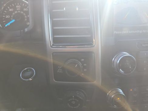 Used 2020 Ford F150 Platinum w/ Equipment Group 701A Luxury AWD/4WD image 22