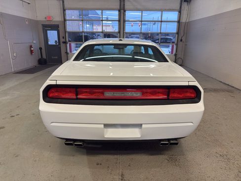 Used 2010 Dodge Challenger R/T image 6
