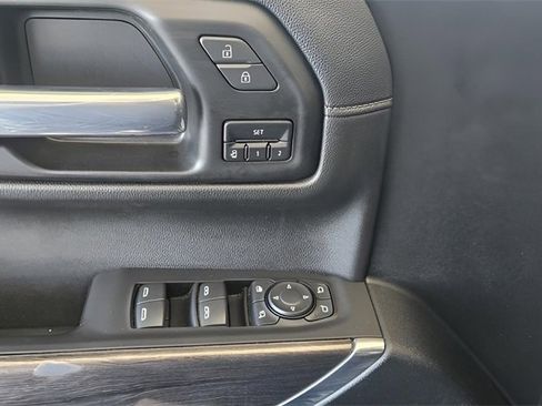 Used 2021 Chevrolet Silverado 1500 LTZ image 12