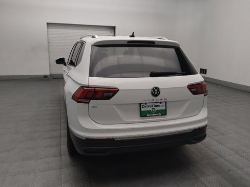 Used 2024 Volkswagen Tiguan SE FWD image 6