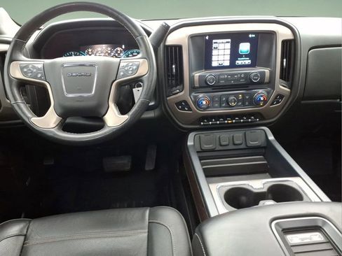 Used 2017 GMC Sierra 1500 Denali w/ Denali Ultimate Package AWD/4WD image 9