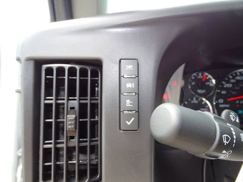 New 2026 Chevrolet Express 2500 w/ Driver Convenience Package RWD image 20
