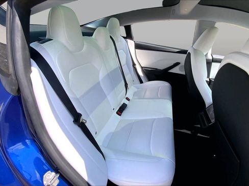Used 2024 Tesla Model 3 Standard Range RWD image 18