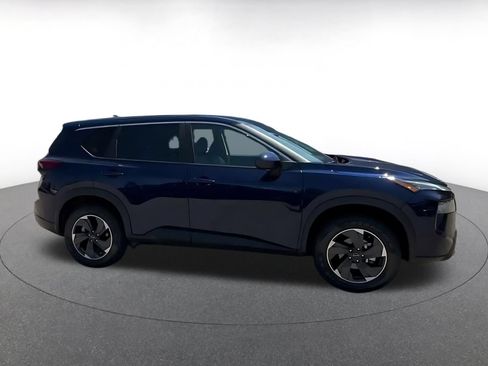 Used 2026 Nissan Rogue SV AWD/4WD image 13