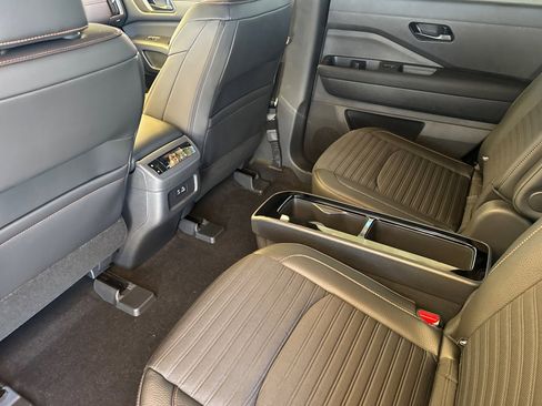 New 2025 Nissan Pathfinder Rock Creek image 14
