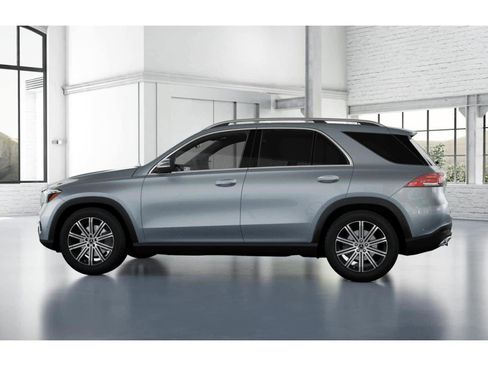 Used 2025 Mercedes-Benz GLE 350 4MATIC image 31