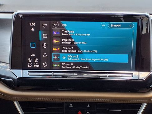 Used 2024 Volkswagen Atlas Cross Sport SE FWD image 15