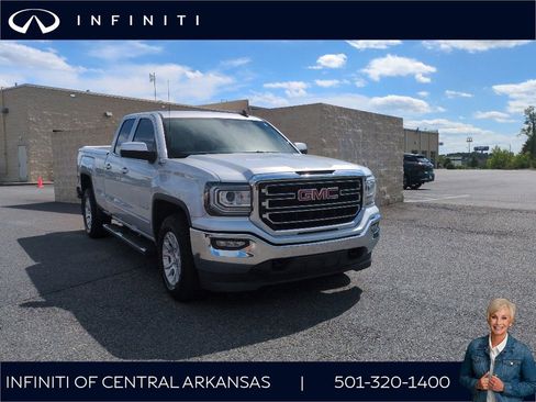 Used 2019 GMC Sierra 1500 SLE w/ SLE Value Package AWD/4WD image 1