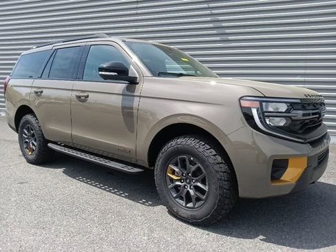New 2026 Ford Expedition Tremor image 1