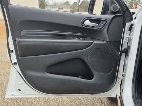 Used 2023 Dodge Durango SXT image 15