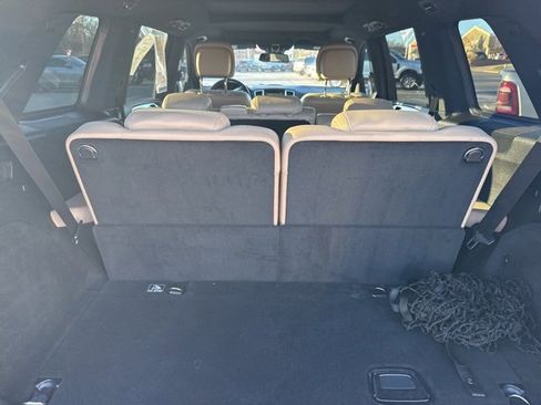 Used 2015 Mercedes-Benz GL 550 4MATIC image 18
