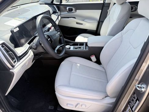 New 2026 Kia Sorento EX FWD image 8