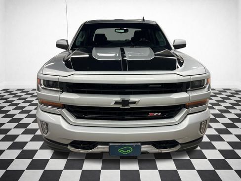 Certified 2018 Chevrolet Silverado 1500 LT w/ All Star Edition image 4