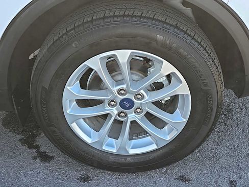 Used 2022 Ford Escape SE image 12