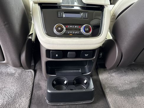 Used 2021 Lincoln Navigator Black Label w/ Cargo Convenience Package AWD/4WD image 16