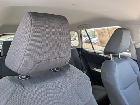 Used 2025 Toyota RAV4 XLE FWD image 3