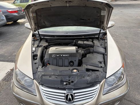 Used 2005 Acura RL image 17