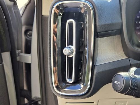Used 2023 Volvo XC40 B5 Plus w/ Driver Assist Package AWD/4WD image 28