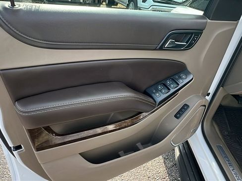 Used 2017 Chevrolet Tahoe LT image 11