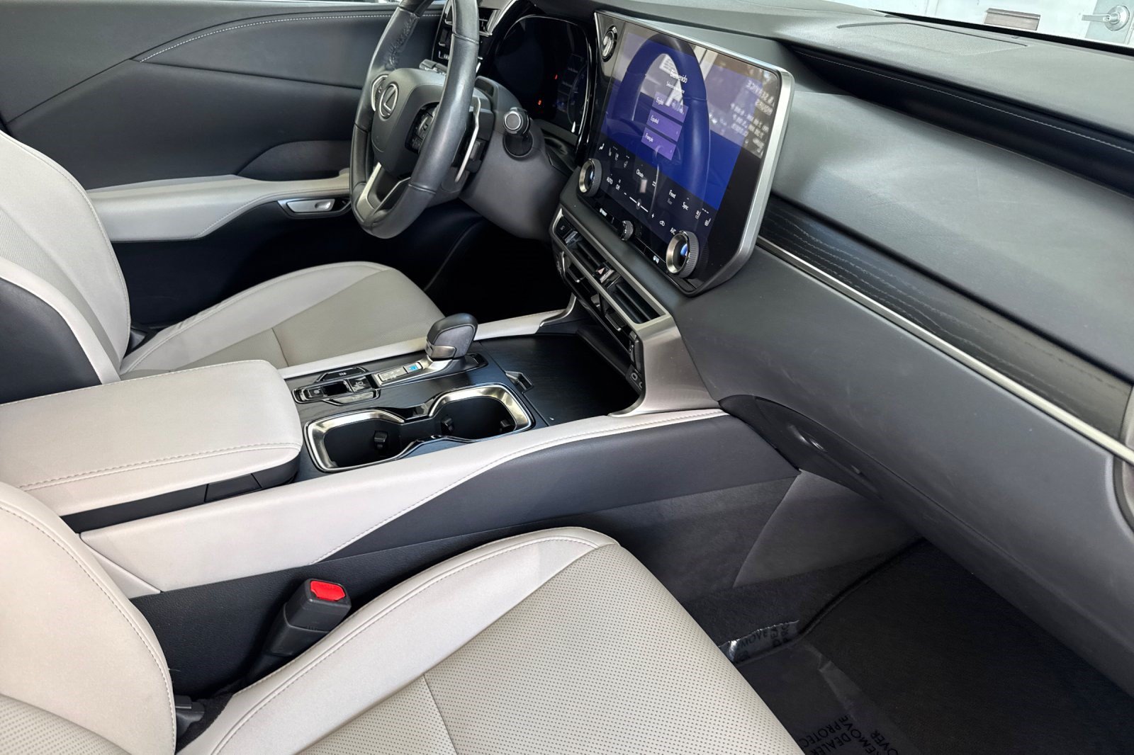 Certified 2024 Lexus RX 350 Premium w/ Convenience Package FWD image 20