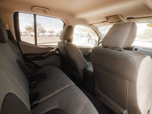 Used 2014 Nissan Xterra X image 29