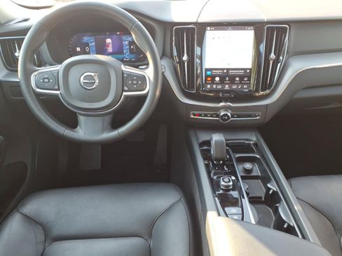 Certified 2024 Volvo XC60 B5 Core w/ Climate Package AWD/4WD image 13