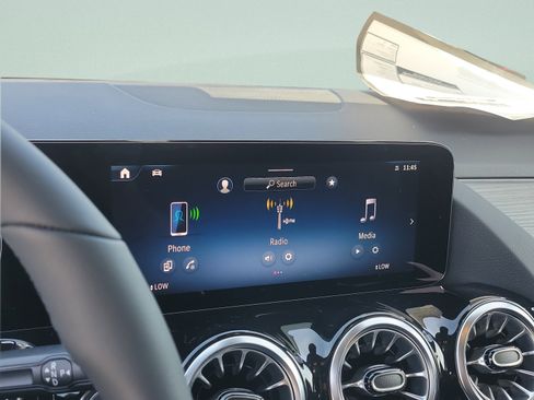 Certified 2026 Mercedes-Benz GLA 250 image 21