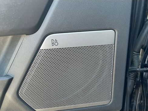 Used 2025 Ford F150 Lariat w/ Equipment Group 501A Mid image 19