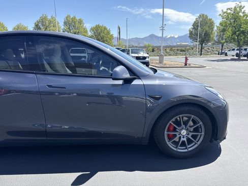 Used 2020 Tesla Model Y Performance AWD/4WD image 6