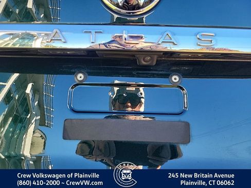 Certified 2021 Volkswagen Atlas SE w/ Panoramic Sunroof Package image 14