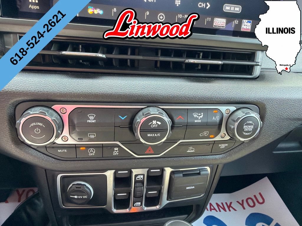 Used 2025 Jeep Gladiator Sport AWD/4WD image 21