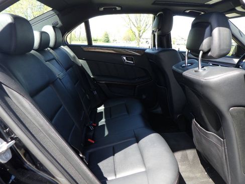 Used 2011 Mercedes-Benz E 350 4MATIC Sedan image 19