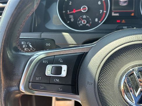 Used 2017 Volkswagen GTI SE FWD image 19