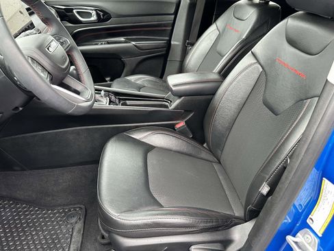 Used 2022 Jeep Compass Trailhawk image 18