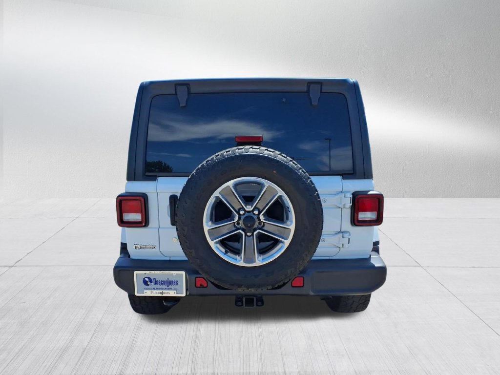 Used 2019 Jeep Wrangler Unlimited Sahara w/ Cold Weather Group AWD/4WD image 5