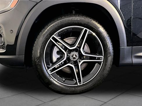 New 2026 Mercedes-Benz GLB 250 4MATIC image 17