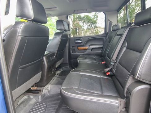 Used 2019 Chevrolet Silverado 2500 High Country w/ Duramax Plus Package AWD/4WD image 28