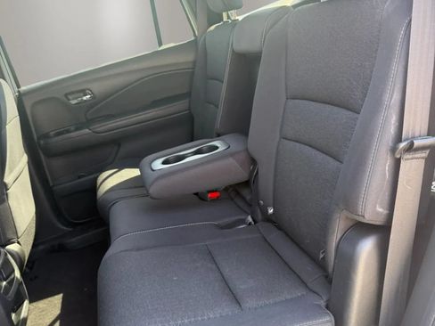 Used 2021 Honda Passport Sport image 10
