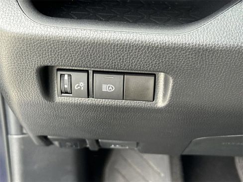 Used 2023 Toyota RAV4 XLE image 16