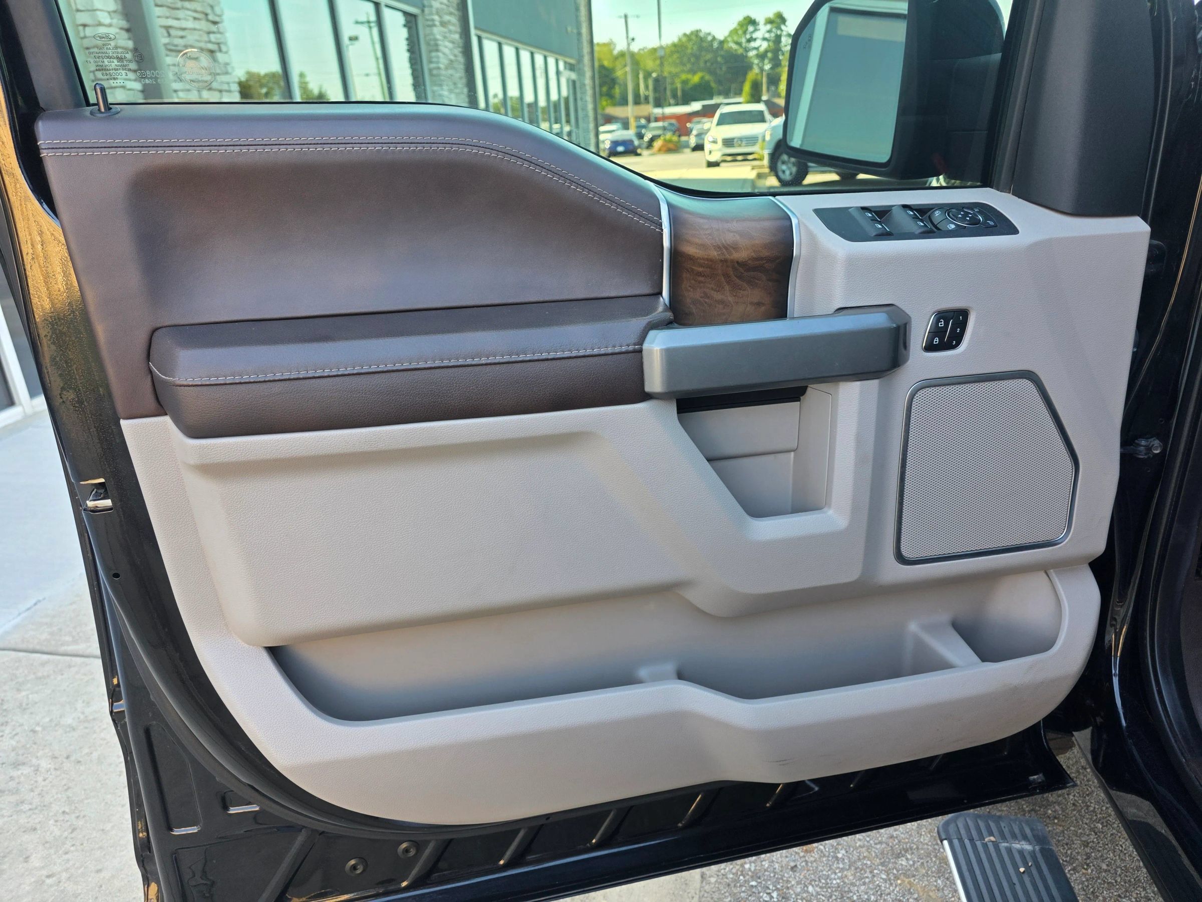 Used 2019 Ford F150 Limited w/ Trailer Tow Package AWD/4WD image 12