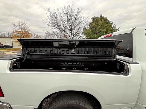 Used 2019 RAM 1500 Big Horn image 14