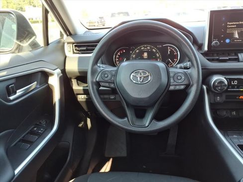 Used 2025 Toyota RAV4 XLE w/ Convenience Package FWD image 25