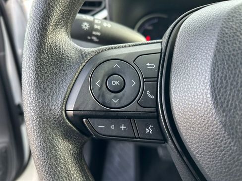 Used 2025 Toyota RAV4 XLE image 13