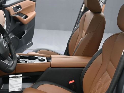 New 2026 Nissan Rogue Platinum w/ Platinum Premium Package image 19