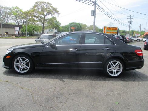 Used 2013 Mercedes-Benz E 350 4MATIC Sedan image 4