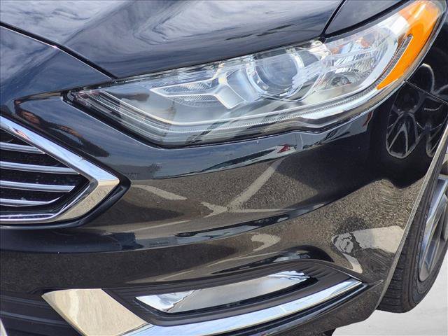 Used 2018 Ford Fusion SE w/ Equipment Group 201A FWD image 12