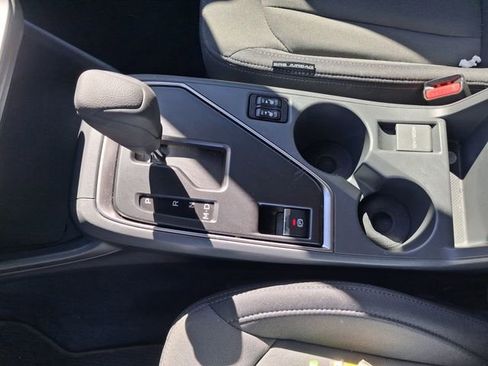 Used 2025 Subaru Crosstrek 2.0i Premium image 24