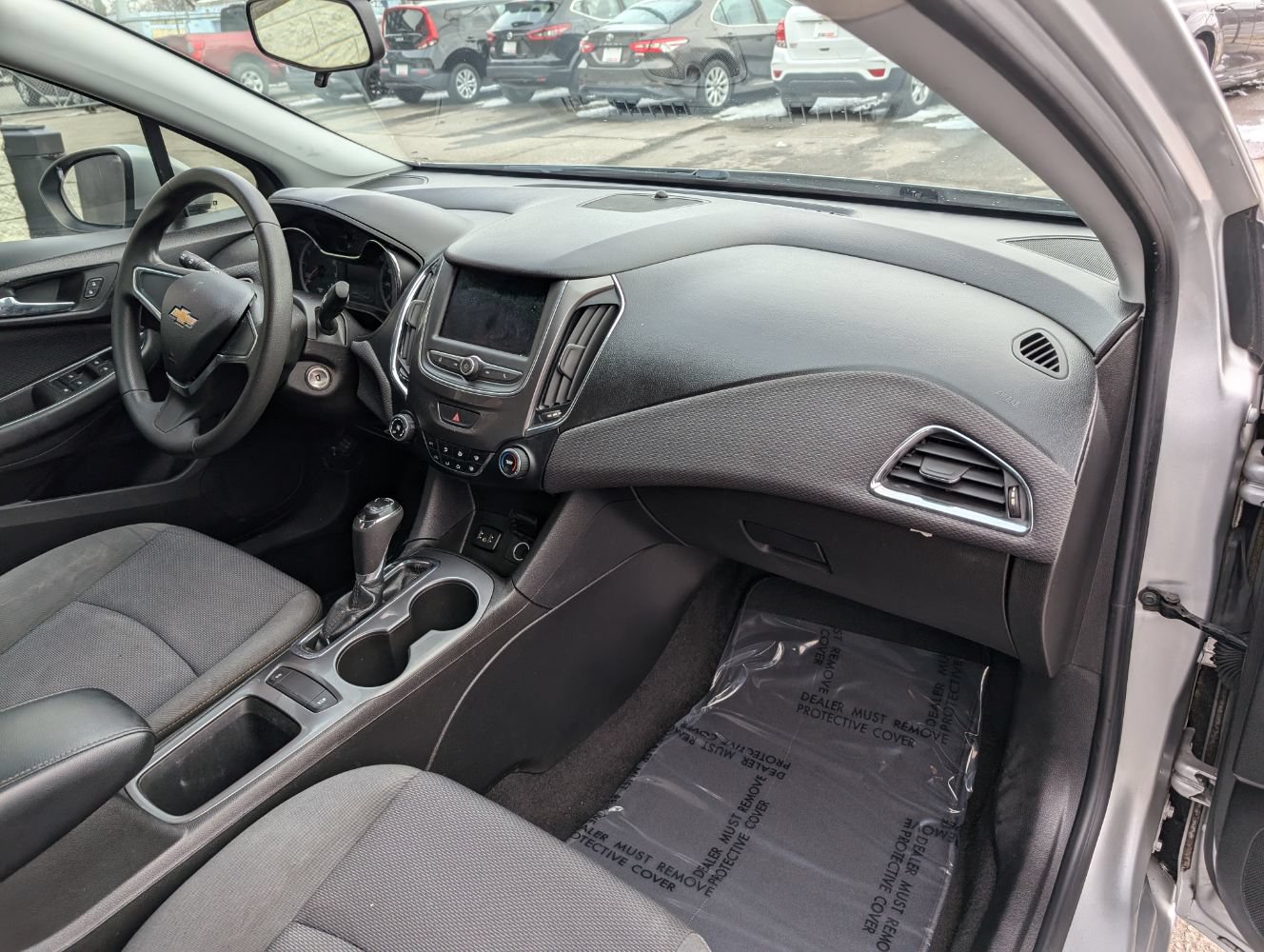 Used 2019 Chevrolet Cruze LS FWD image 13