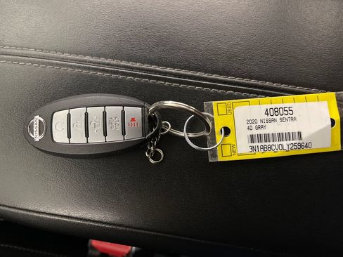 Used 2020 Nissan Sentra SV FWD image 26