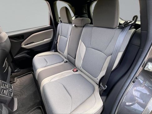 Certified 2026 Subaru Forester Premium AWD/4WD image 27